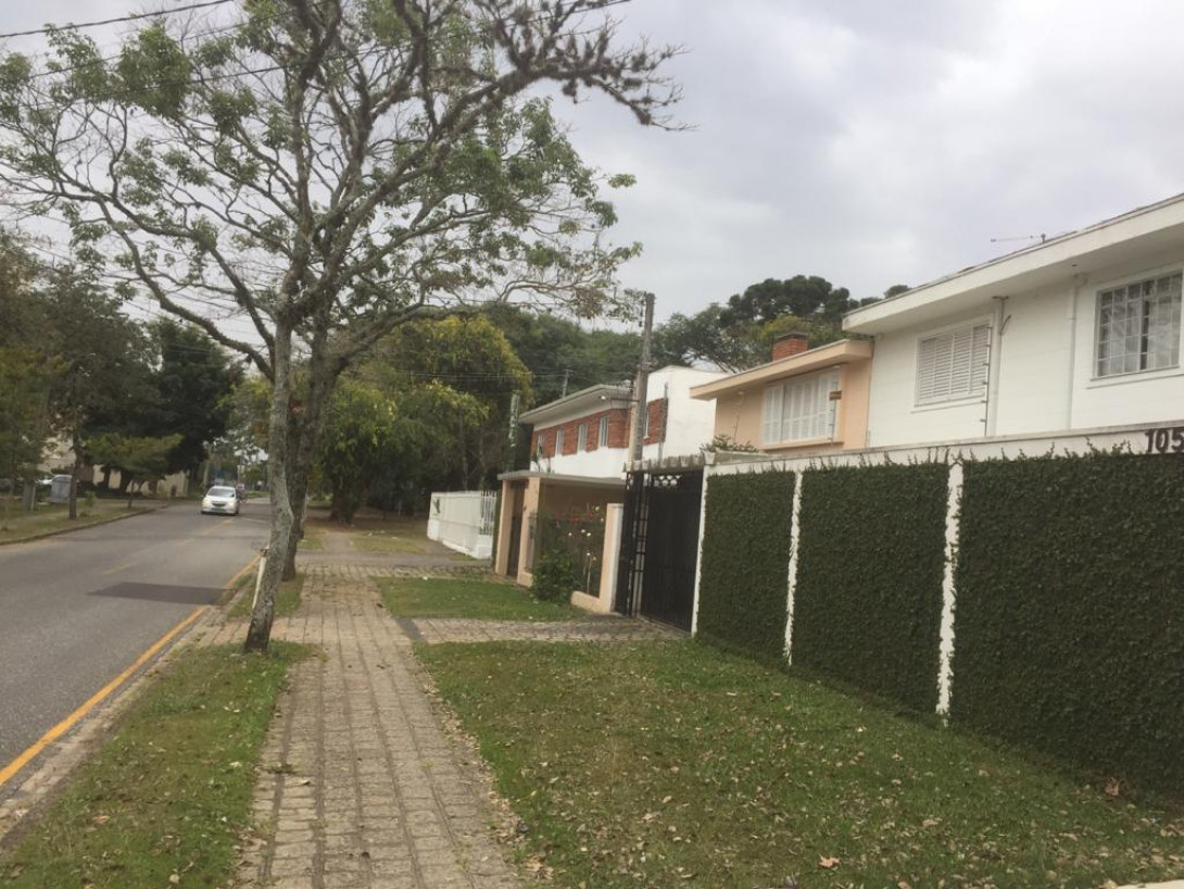 Foto 2 - CASA em CURITIBA - PR, no bairro Alto da XV - Referência 0227