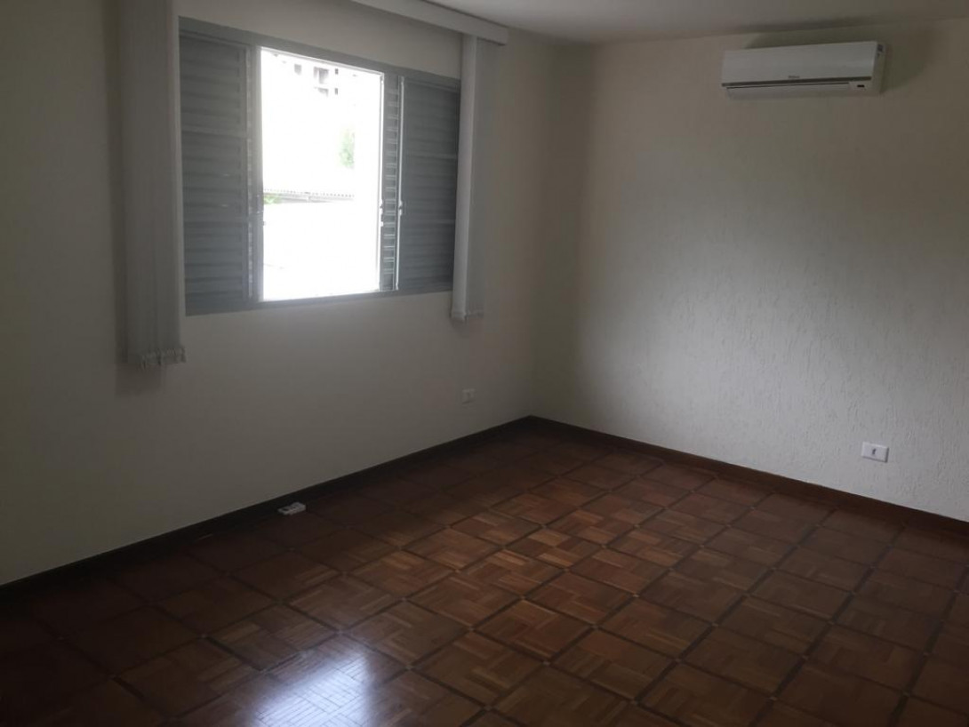 Foto 11 - CASA em CURITIBA - PR, no bairro Alto da XV - Referência 0227
