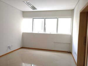 SALA COMERCIAL EM ÓTIMA LOCALIZAÇÃO.Referência SA0039