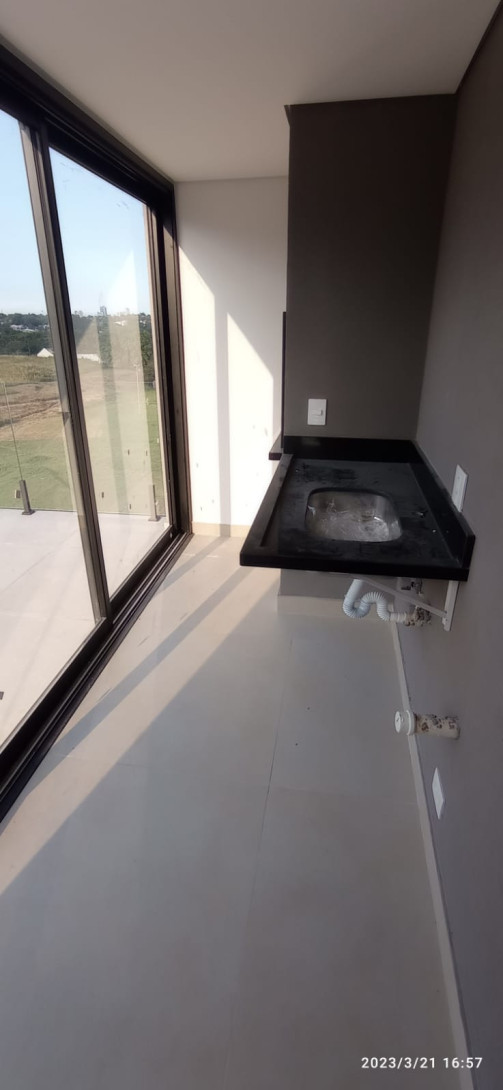 Foto 14 - RESIDÊNCIA EM CONDOMÍNIO em CURITIBA - PR, no bairro Campo Comprido - Referência 0274