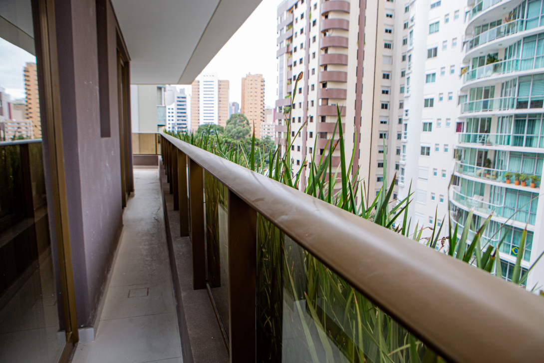 Foto 14 - APARTAMENTO em CURITIBA - PR, no bairro Água Verde - Referência 0282