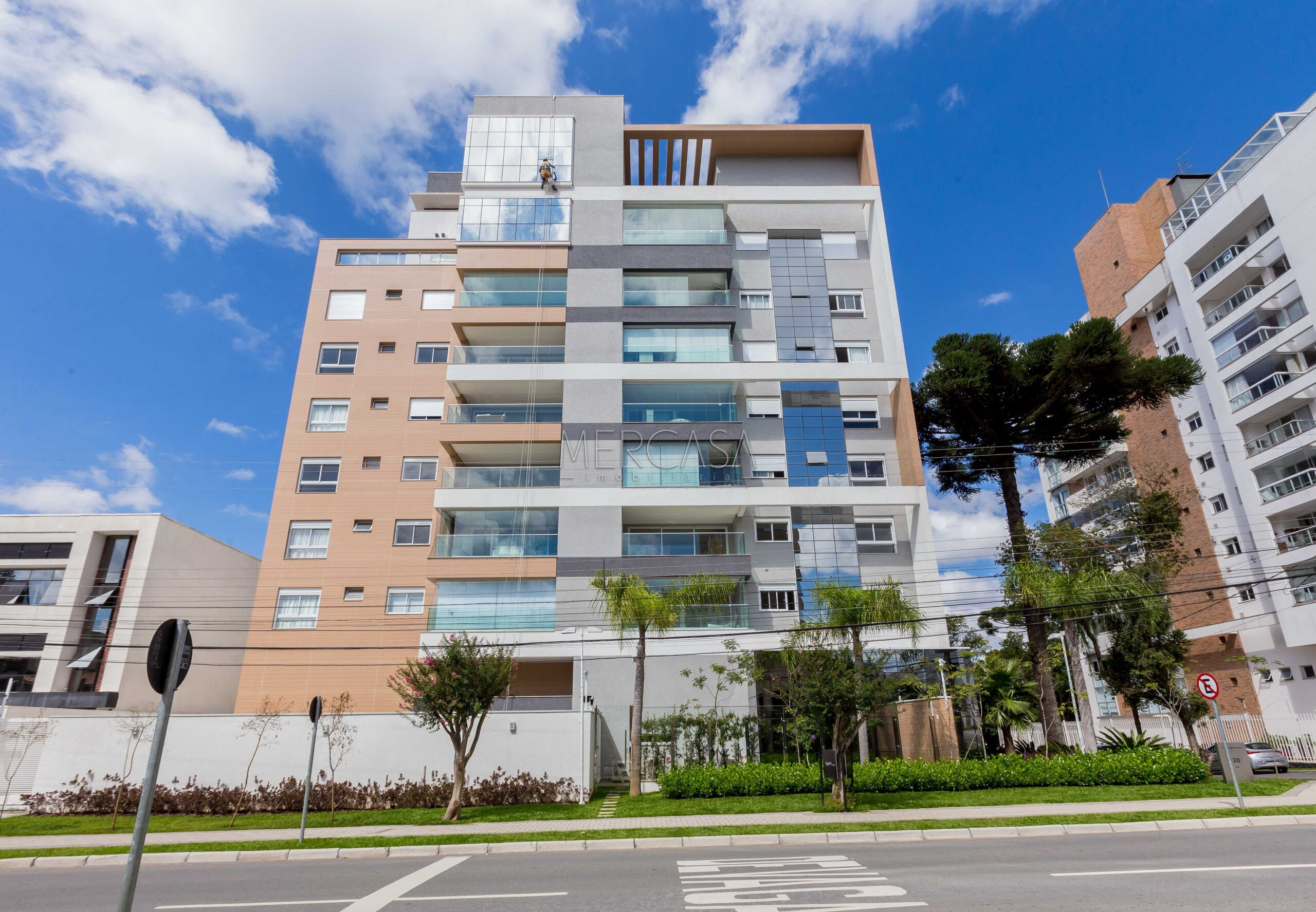 Apartamento para alugar em Ahú, Curitiba — Portal Chave Fácil