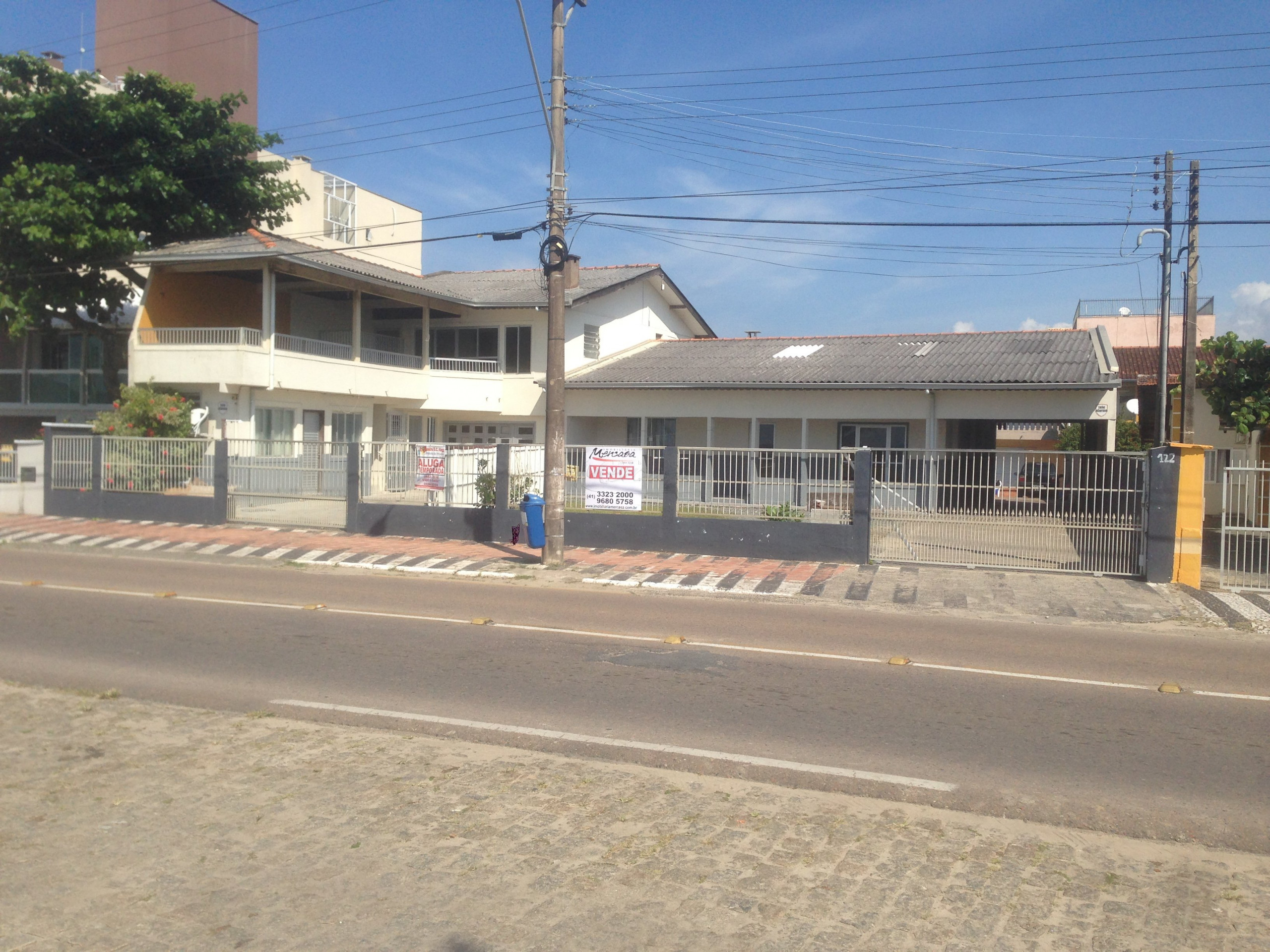 Casa à venda em Enseada, Curitiba — Portal Chave Fácil