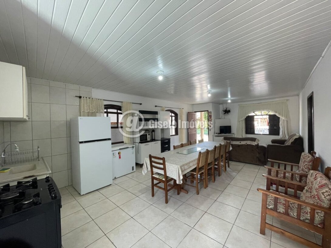 Foto 6 - CASA COM PISCINA  - Balneário Ipanema - Ref 239