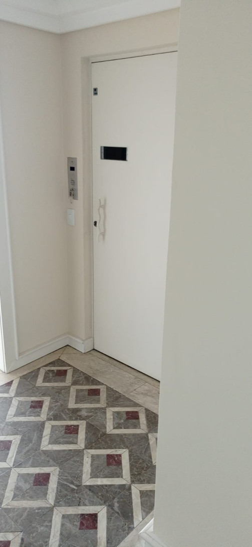 Foto 3 - APARTAMENTO em CURITIBA - PR, no bairro Champagnat - Referência 0291