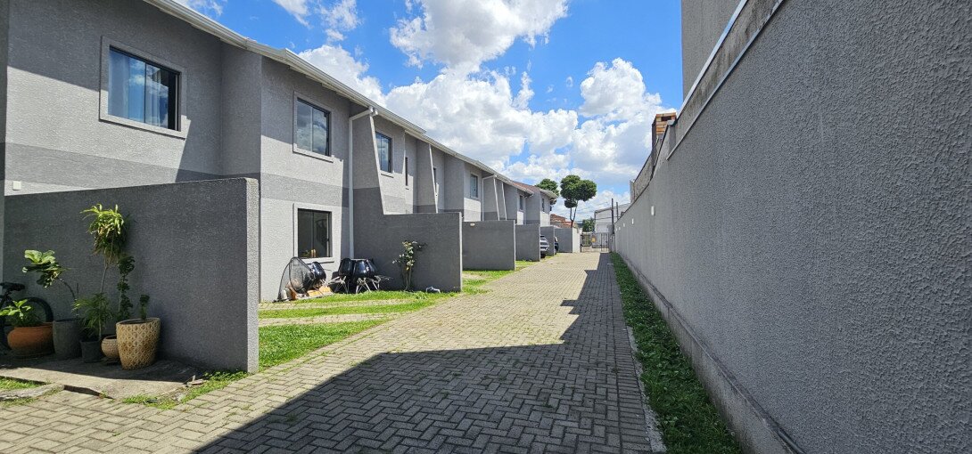 Foto 1 - SOBRADO EM CONDOMÍNIO em CURITIBA - PR, no bairro Uberaba - Referência PIV-SOB0442