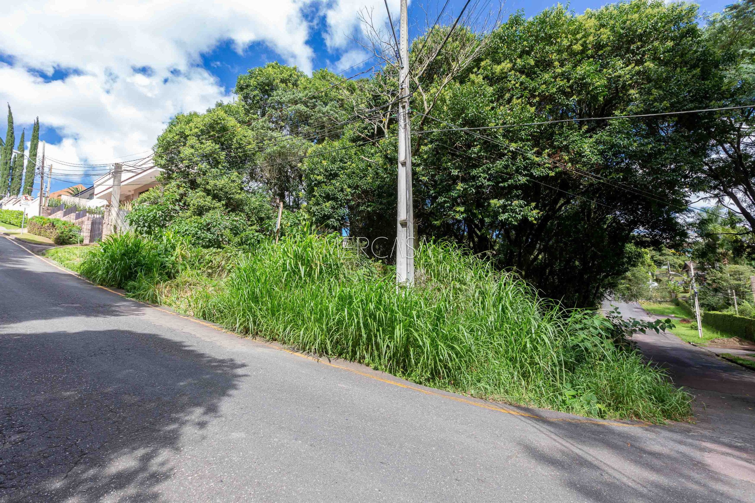 Terreno/Área à venda em Curitiba — Portal Chave Fácil