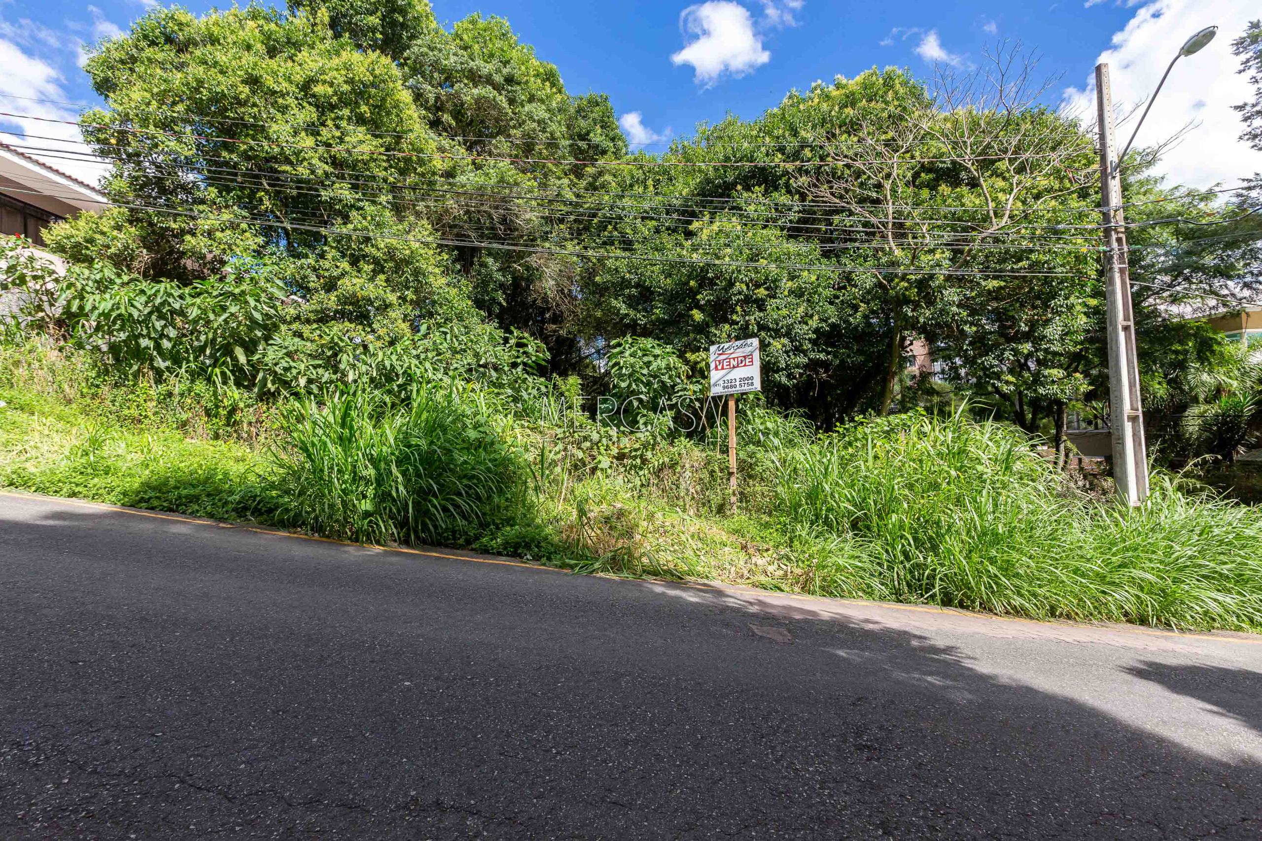 Terreno/Área à venda em Curitiba — Portal Chave Fácil