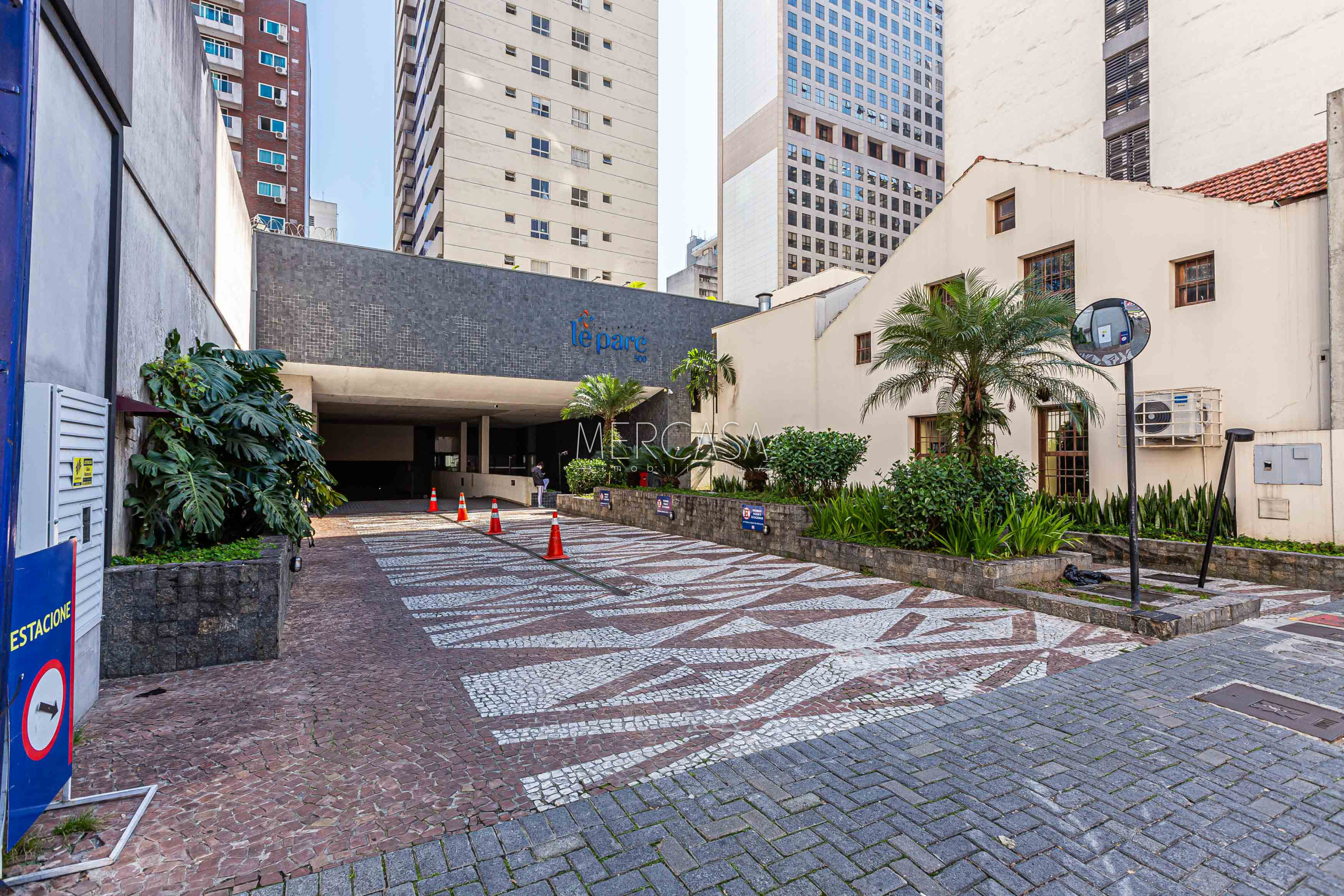 Barracão/Galpão à venda em Centro, Curitiba — Portal Chave Fácil