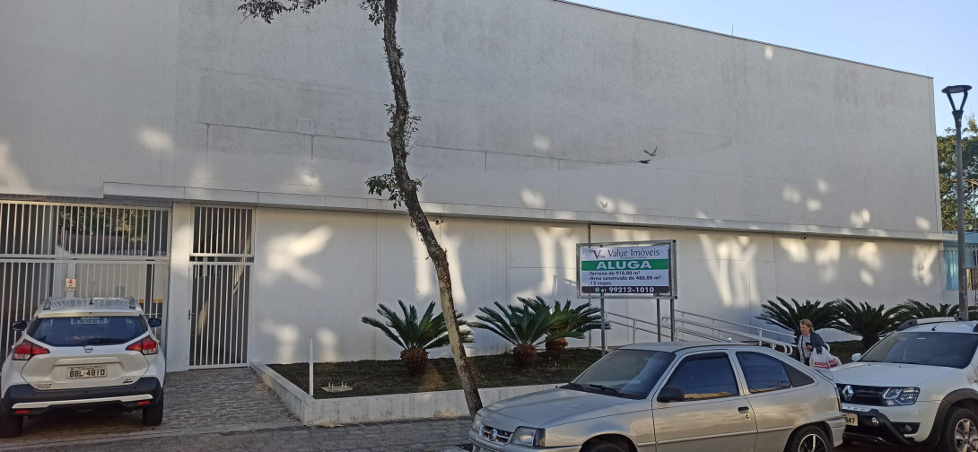 Foto 1 - LOJA em CURITIBA no bairro Bacacheri - Referência VI-VCERASTOGAERTNER