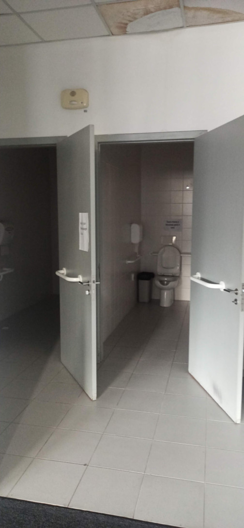 Foto 18 - LOJA em CURITIBA no bairro Bacacheri - Referência VI-VCERASTOGAERTNER