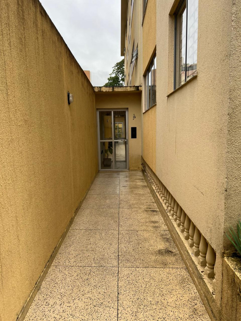 Foto 2 - APARTAMENTO em CURITIBA - PR, no bairro Água Verde - Referência 0302