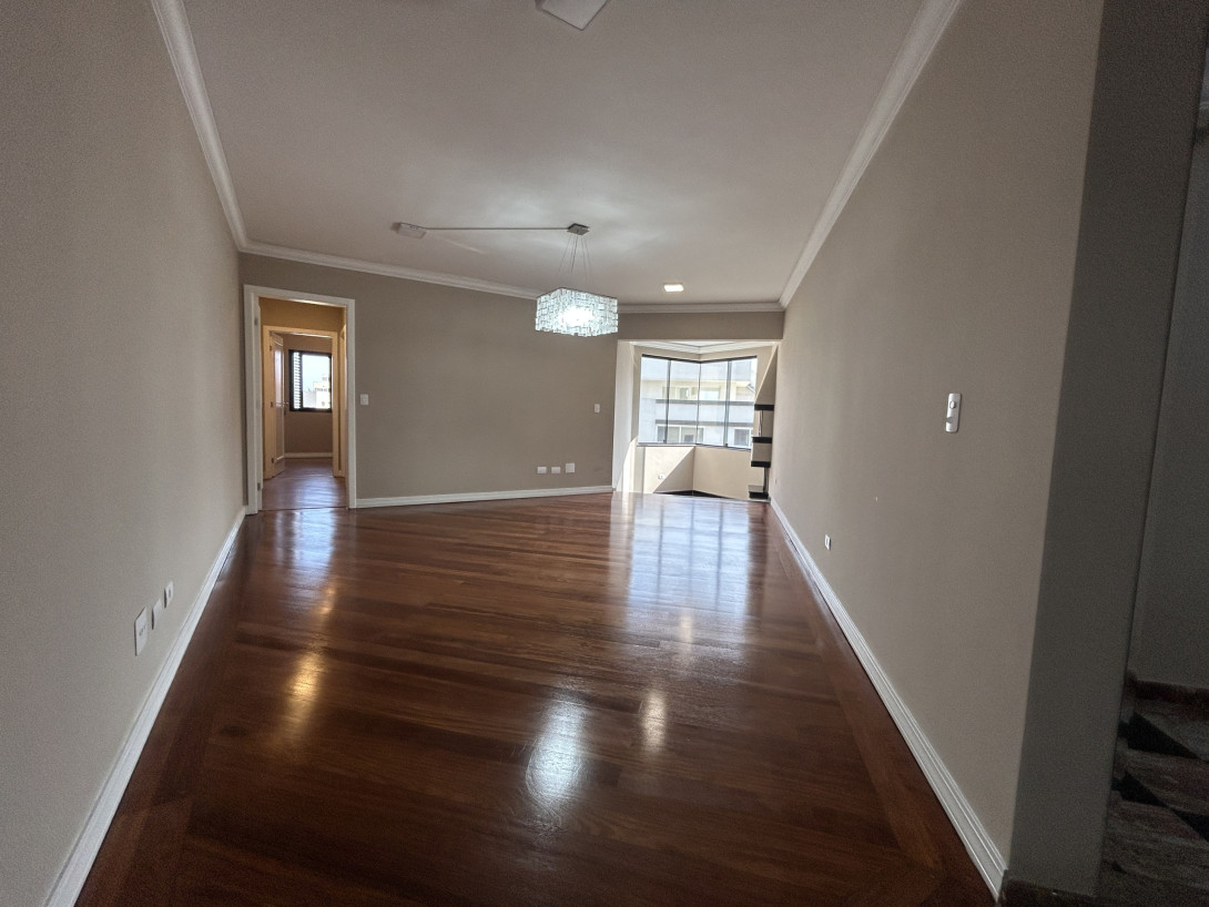 Foto 2 - APARTAMENTO em CURITIBA - PR, no bairro Bigorrilho - Referência PIL-APTO455