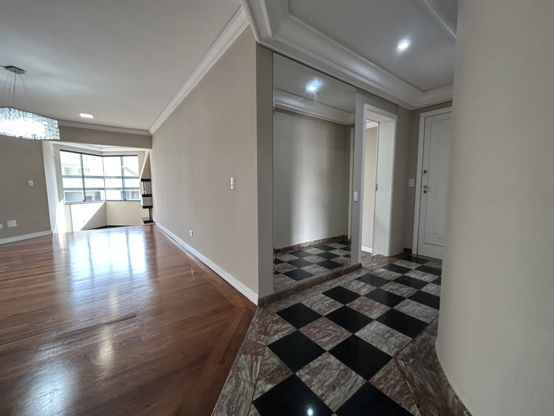 Foto 3 - APARTAMENTO em CURITIBA - PR, no bairro Bigorrilho - Referência PIL-APTO455