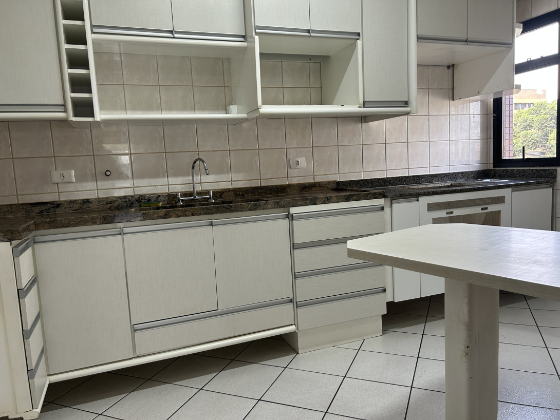 Foto 23 - APARTAMENTO em CURITIBA - PR, no bairro Bigorrilho - Referência PIL-APTO455