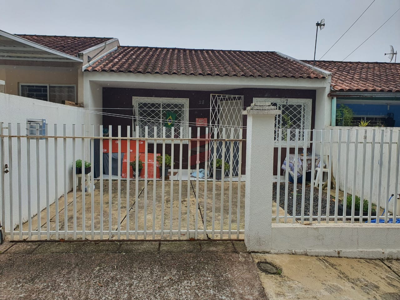 CASA com 2 dormitórios à venda com 120m² por R$ 195.000,00 no bairro Planta Deodoro - PIRAQUARA / PR