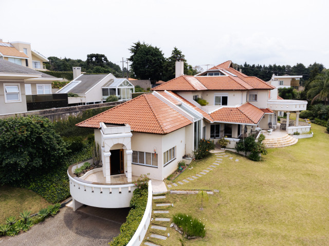CASA no Bairro: Santo Inácio - Lopes Home - Curitiba - foto 0