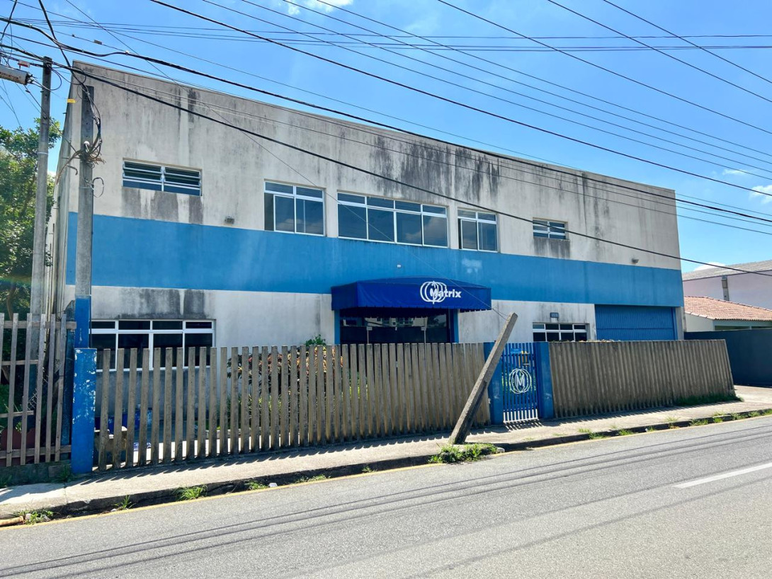 Foto 1 - BARRACÃO/GALPÃO em SÃO JOSÉ DOS PINHAIS - PR, no bairro Iná - Referência 0318