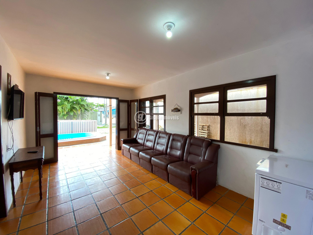 Foto 8 - CASA COM PISCINA - Balneário Ipanema - Ref 229