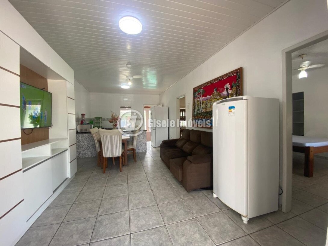 Foto 11 - CASA COM PISCINA - Balneário Ipanema - Ref 205