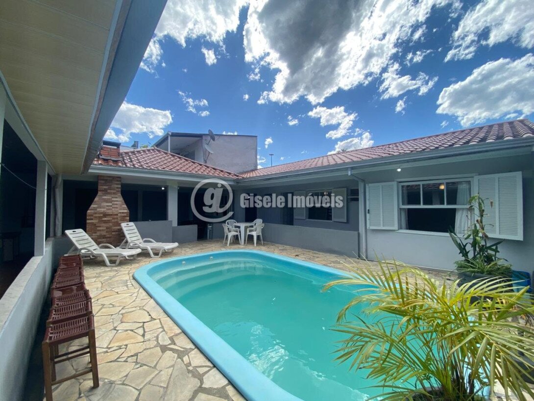 Foto 1 - CASA COM PISCINA - Balneário Ipanema - Ref 205