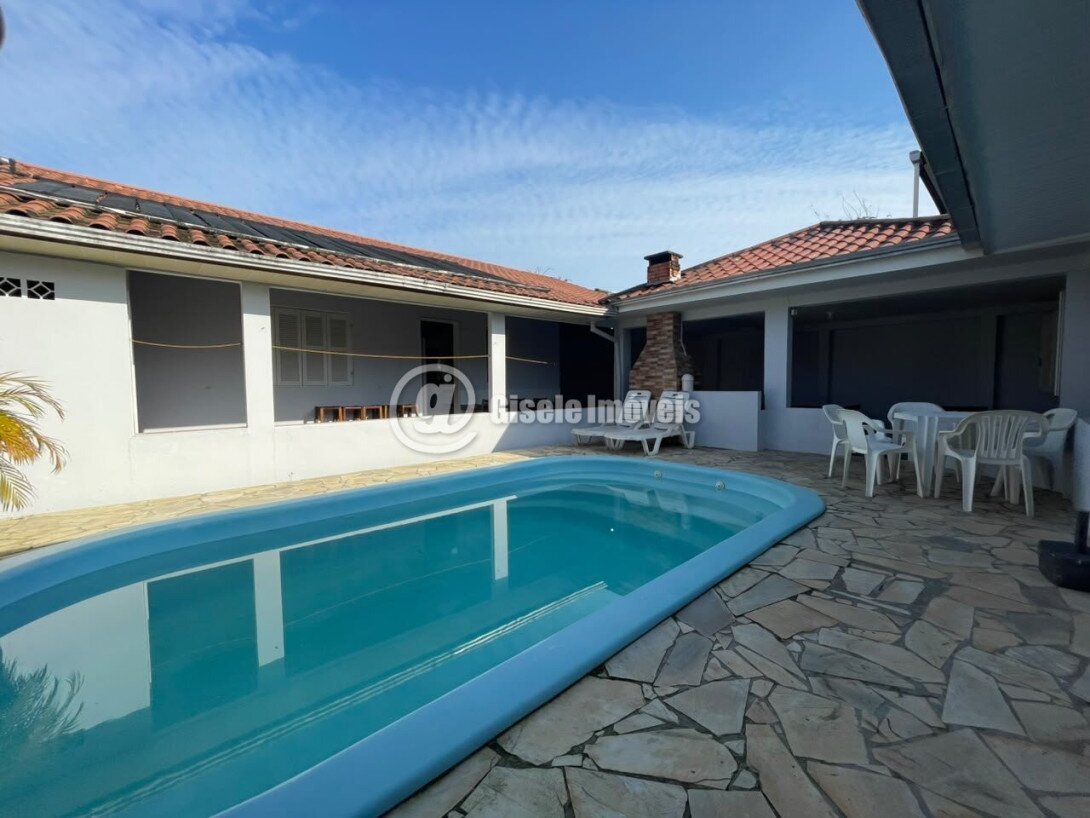 Foto 5 - CASA COM PISCINA - Balneário Ipanema - Ref 205