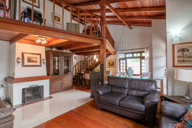 CASA no Bairro: Mercês - Lopes Home - Curitiba - foto 0