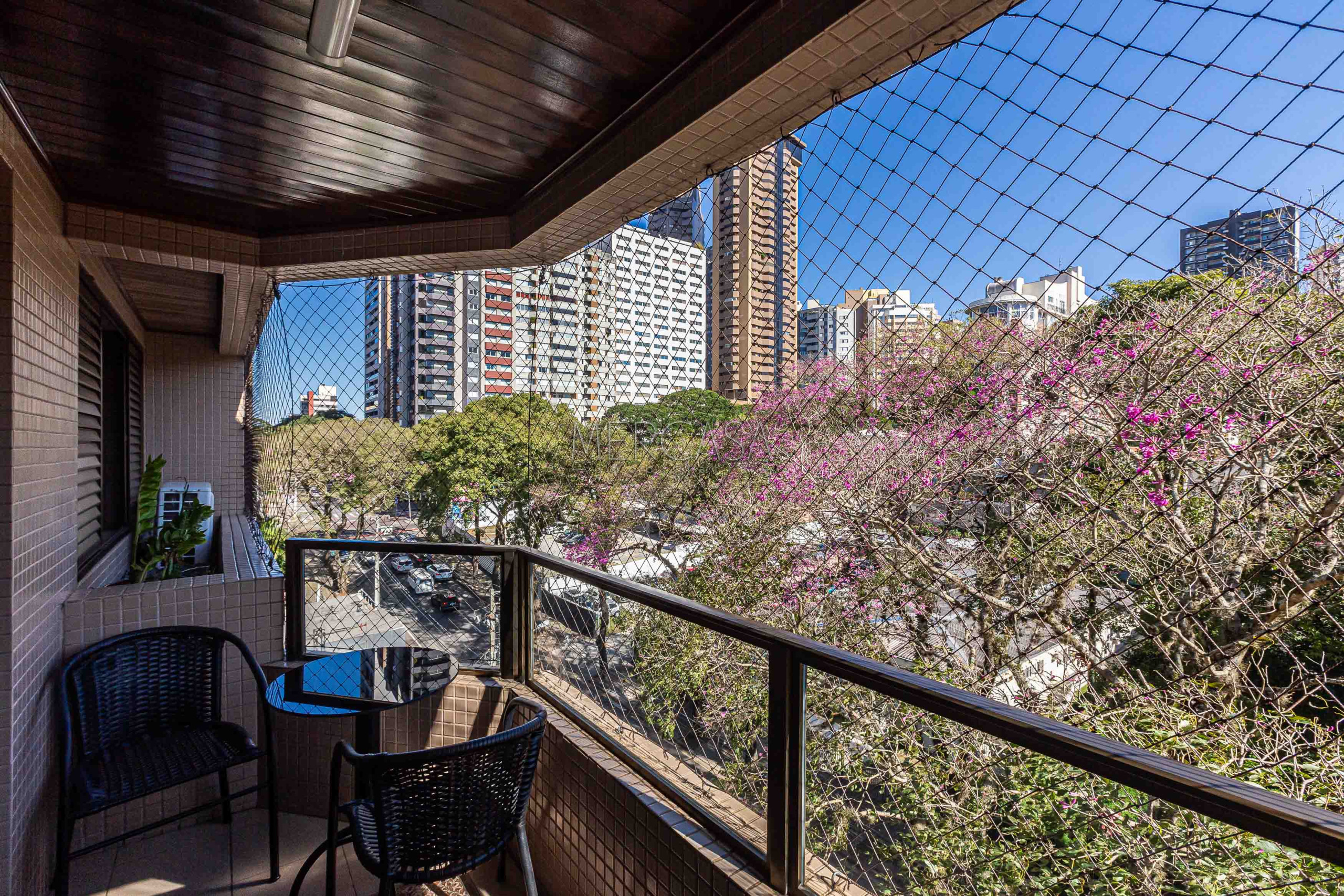Cobertura à venda em Bigorrilho, Curitiba — MAFI ADMINISTRADORA DE IMOVEIS LTDA