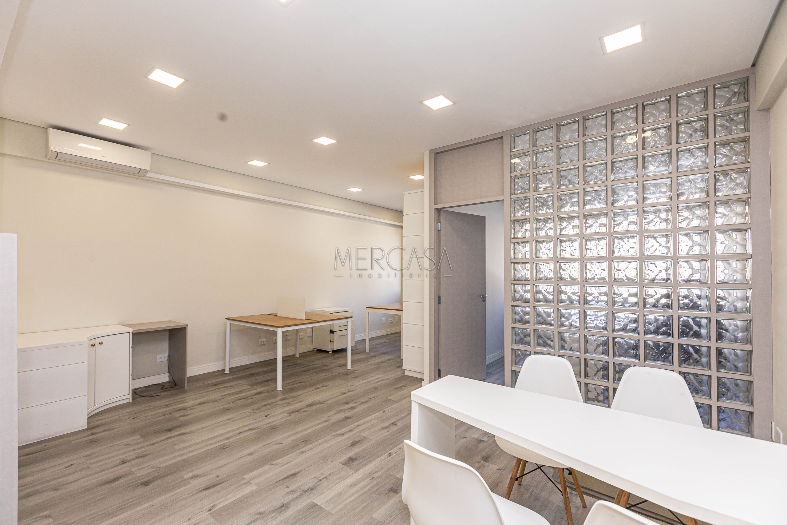 Sala/Conjunto Comercial à venda em Batel, Curitiba — Portal Chave Fácil