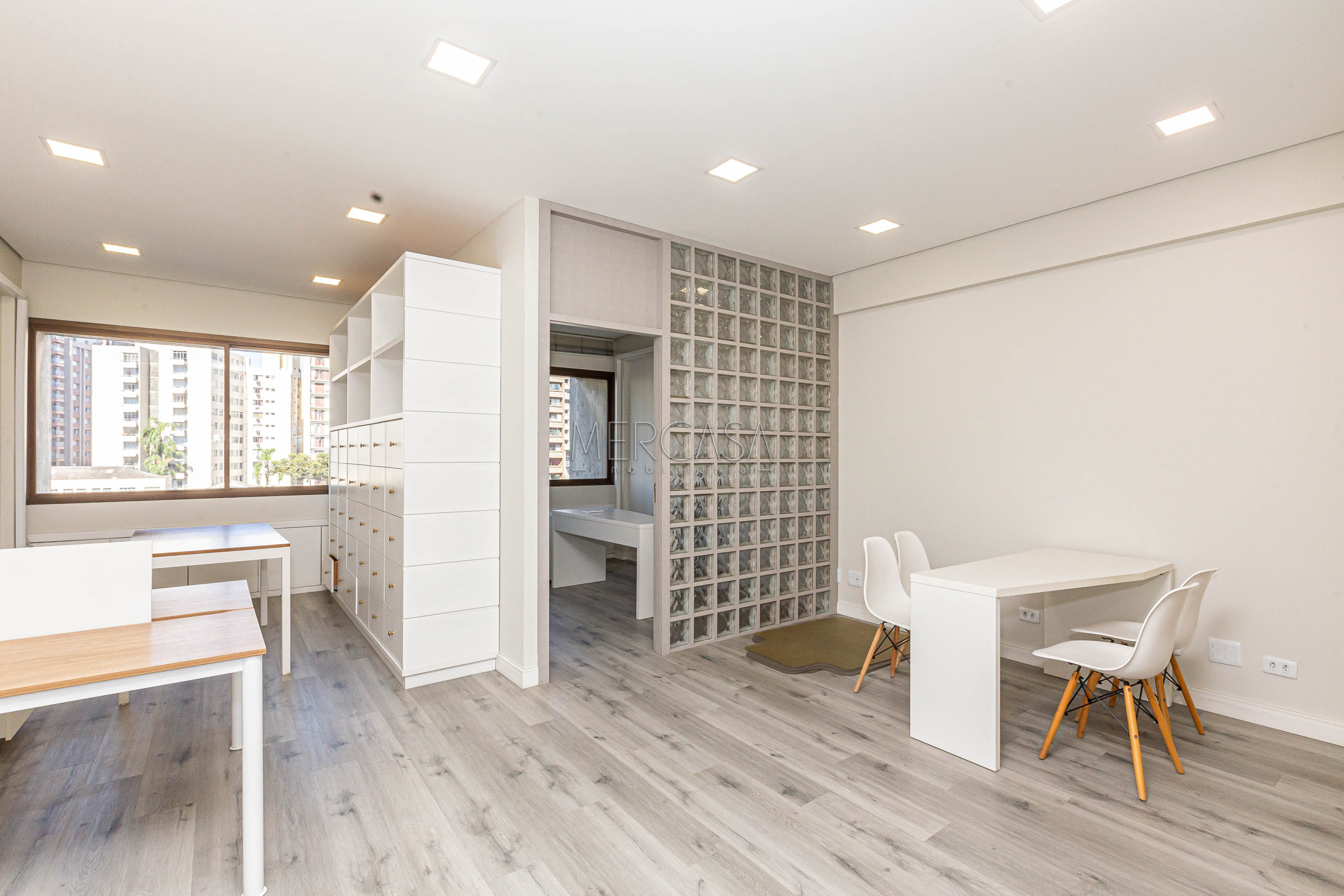 Sala/Conjunto Comercial à venda em Batel, Curitiba — Portal Chave Fácil