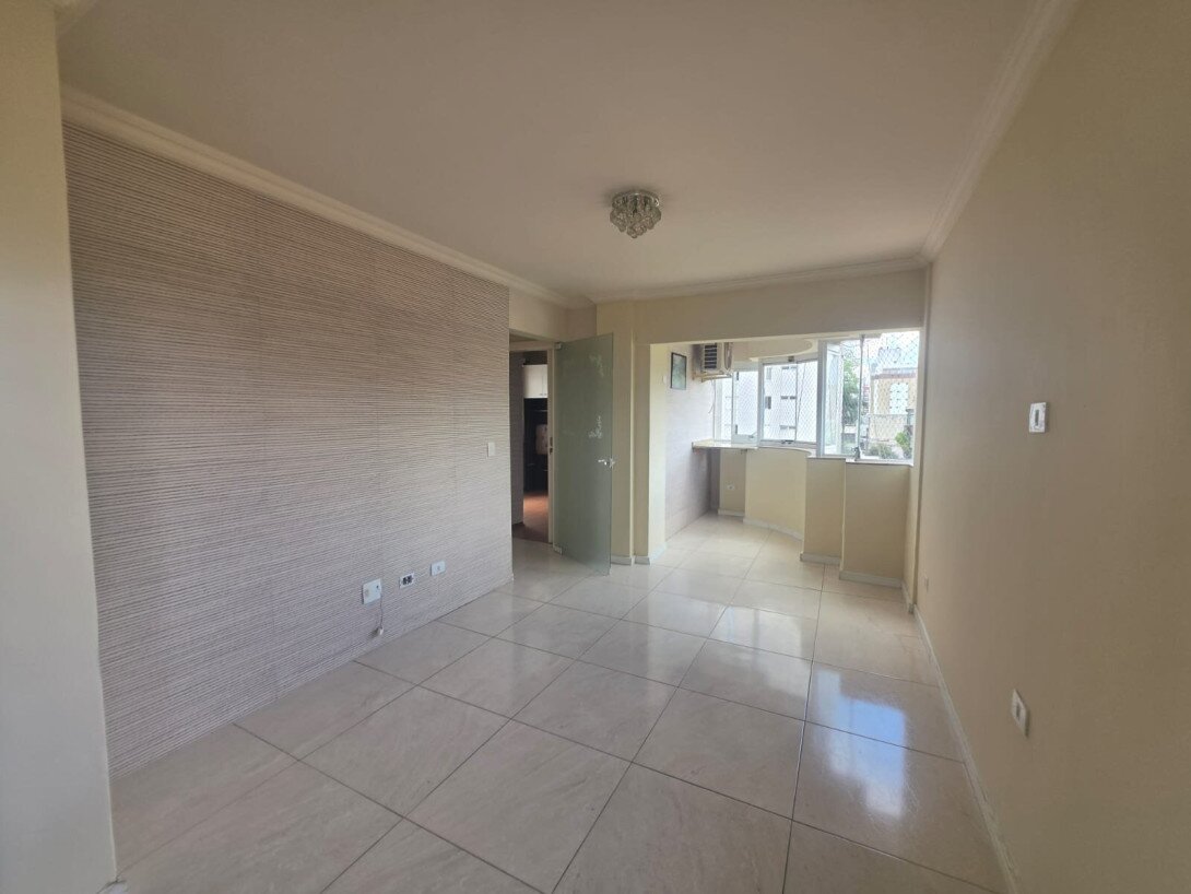 Foto 4 - APARTAMENTO em CURITIBA - PR, no bairro Centro - Referência PIV-APTO0547