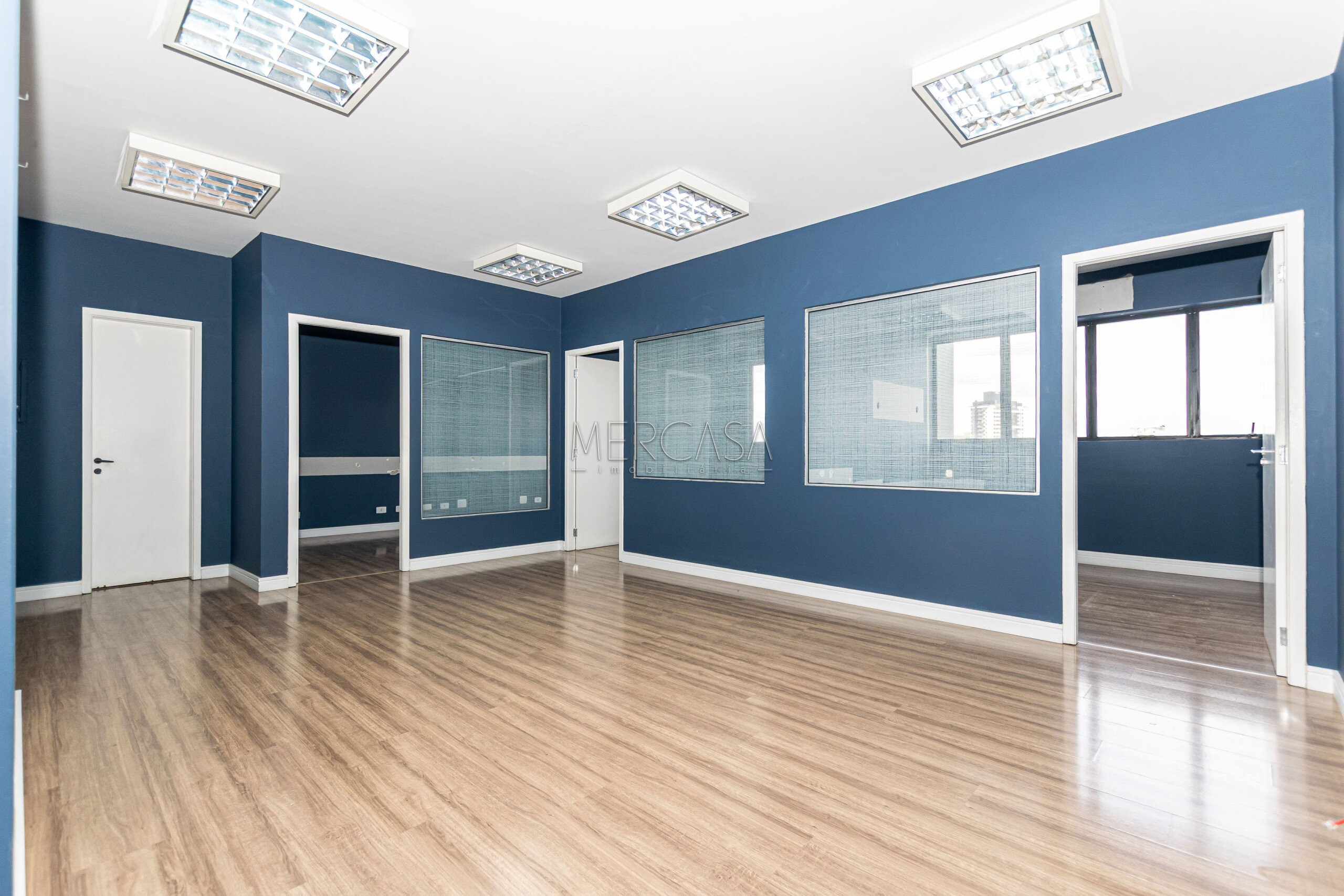 Sala/Conjunto Comercial para alugar em Centro, Curitiba — Portal Chave Fácil