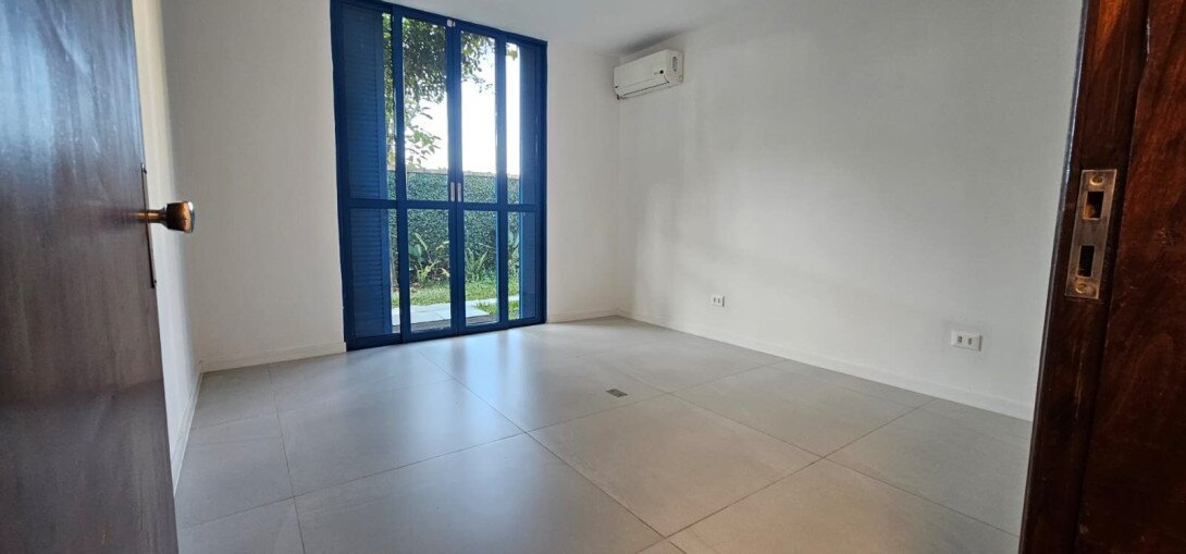 Foto 8 - CASA em CURITIBA - PR, no bairro Tarumã - Referência PIL-CS0127