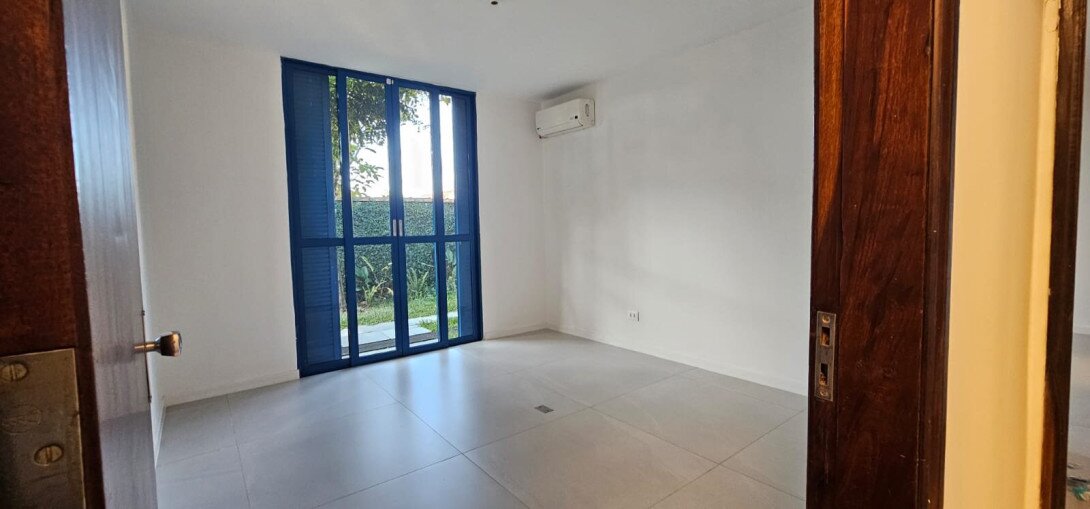 Foto 11 - CASA em CURITIBA - PR, no bairro Tarumã - Referência PIL-CS0127