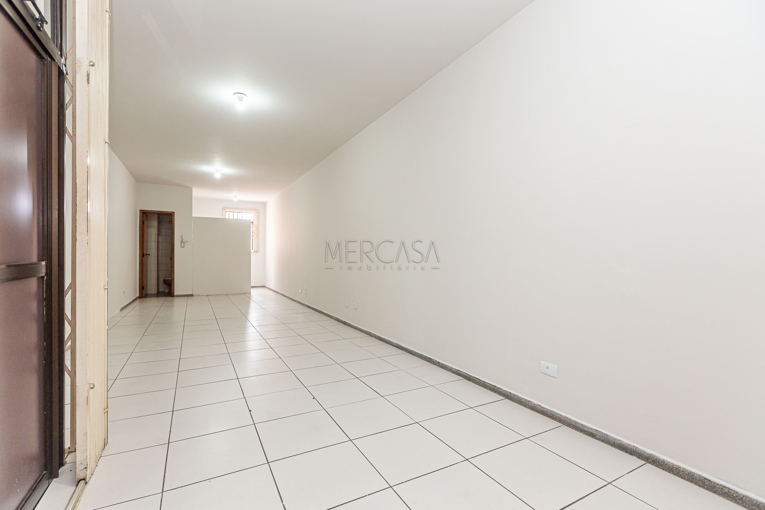 Sala/Conjunto Comercial para alugar em São Francisco, Curitiba — Portal Chave Fácil