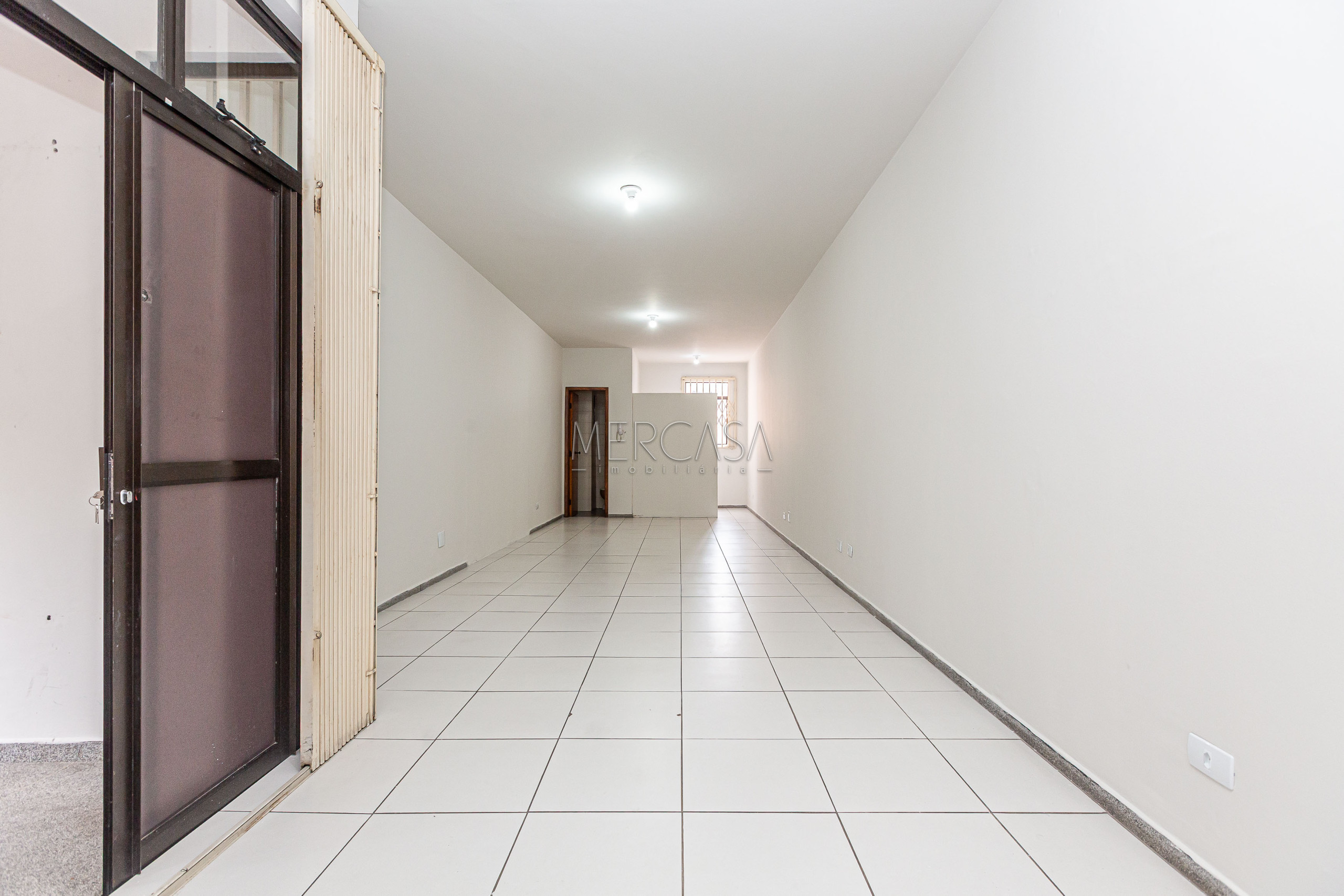 Sala/Conjunto Comercial para alugar em São Francisco, Curitiba — Portal Chave Fácil