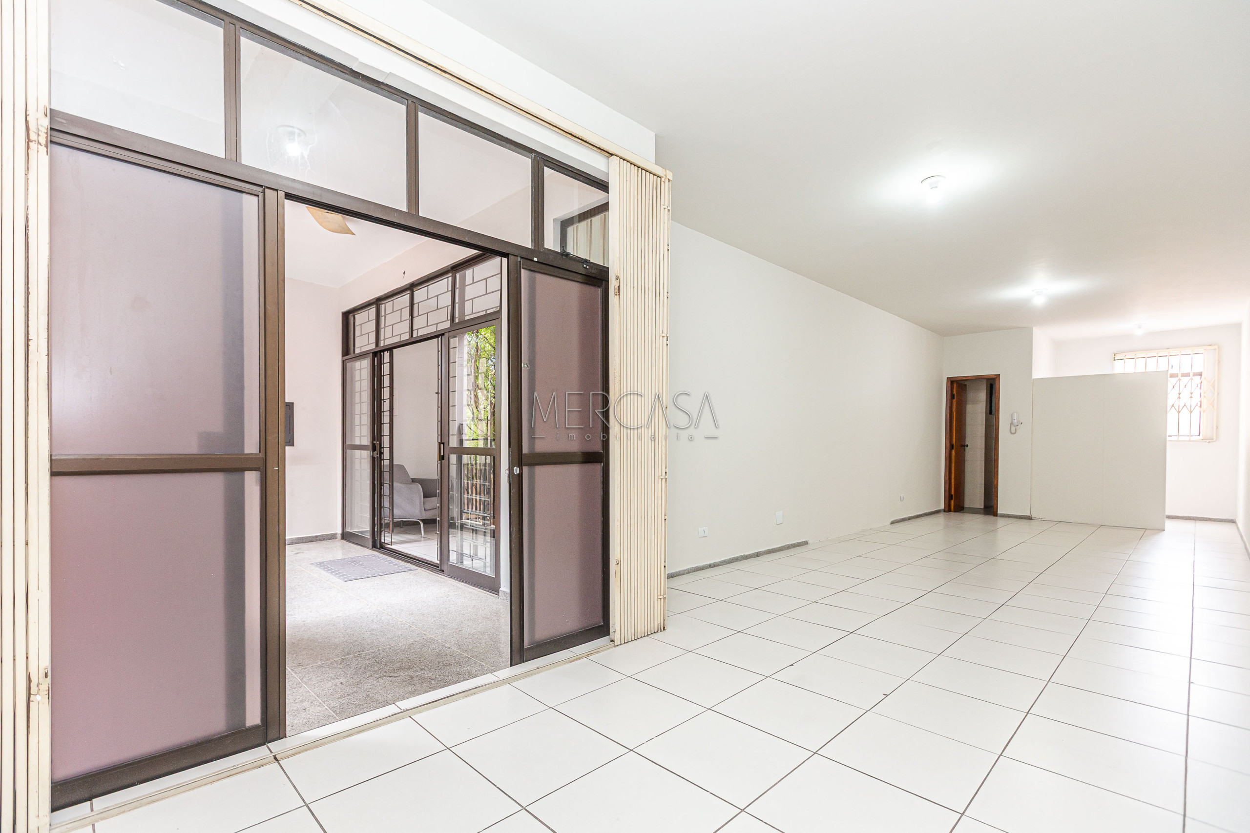 Sala/Conjunto Comercial para alugar em São Francisco, Curitiba — Portal Chave Fácil