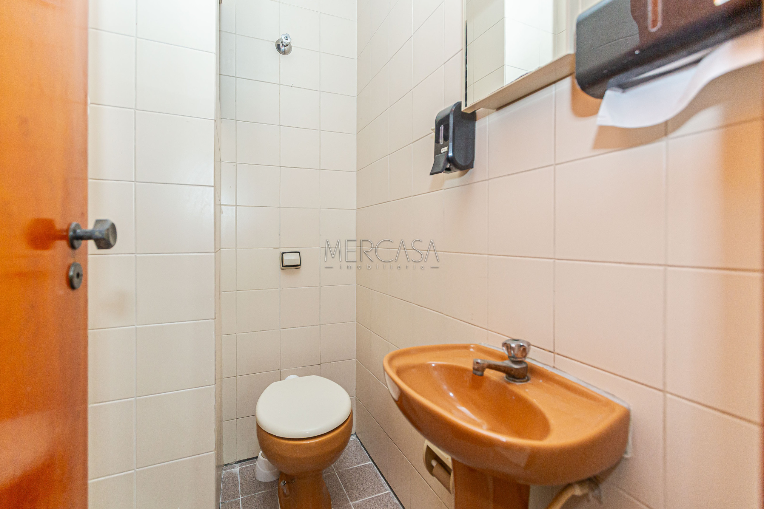 Comercial para alugar em São Francisco, Curitiba — Kondor Imóveis: Imobiliária em Curitiba | Uma imobiliária pra você