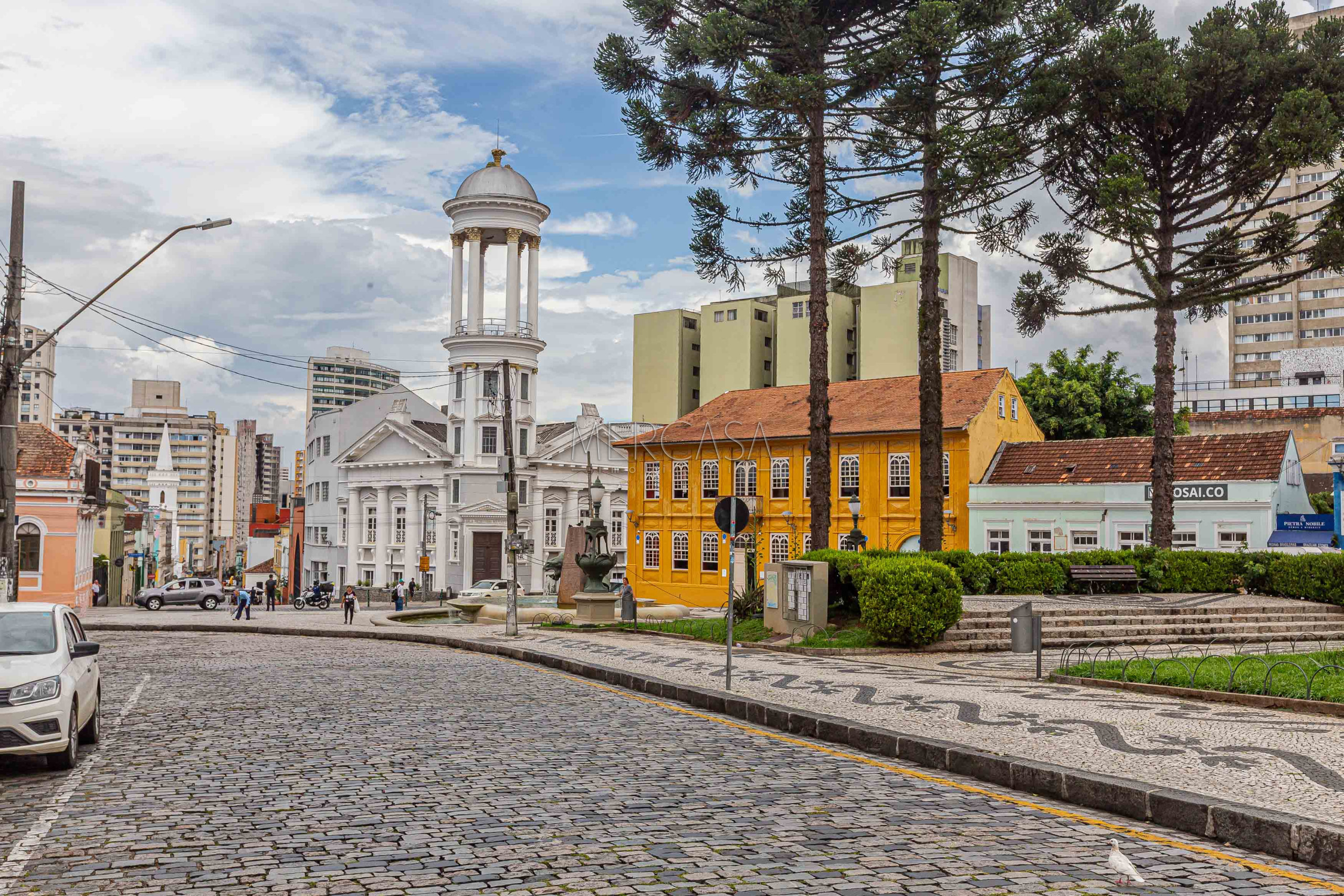 Comercial para alugar em São Francisco, Curitiba — Kondor Imóveis: Imobiliária em Curitiba | Uma imobiliária pra você