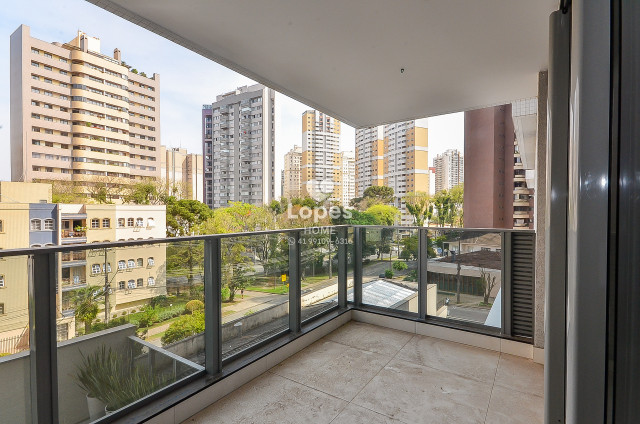 APARTAMENTO no Bairro: Água Verde - Lopes Home - Curitiba - foto 6