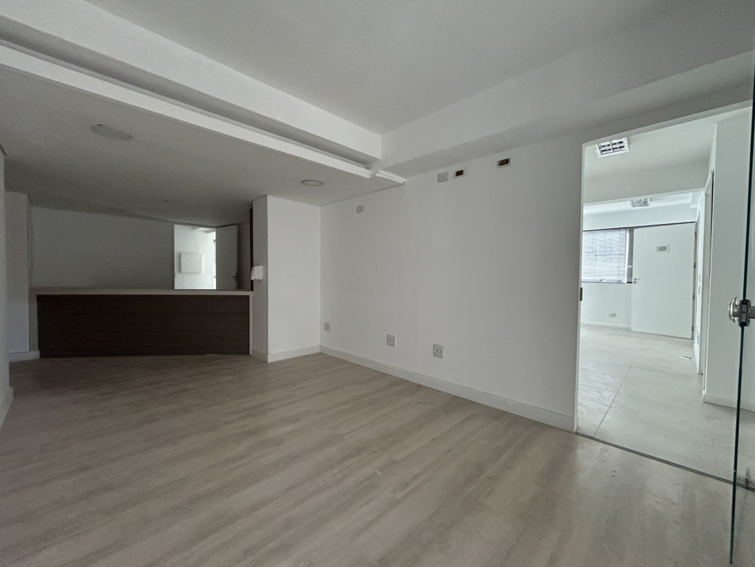 Foto 7 - CONJUNTO/SALA COMERCIAL em CURITIBA PR no bairro Centro - Referência PIL-CJTO561