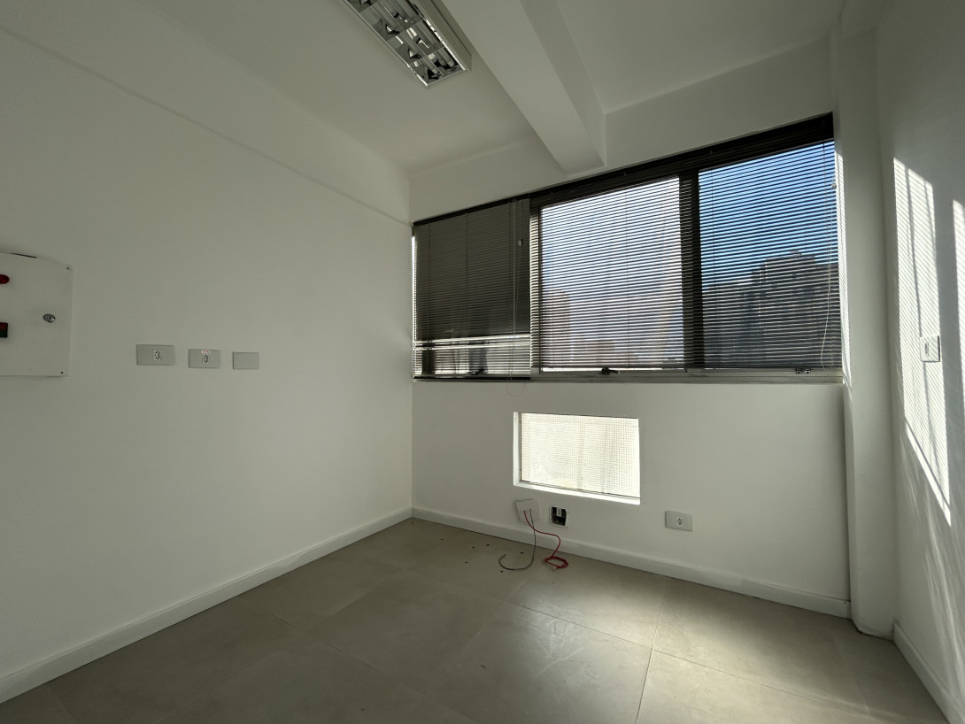 Foto 16 - CONJUNTO/SALA COMERCIAL em CURITIBA PR no bairro Centro - Referência PIL-CJTO561