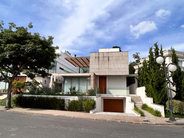 Casa em Condomínio no bairro Campo Comprido