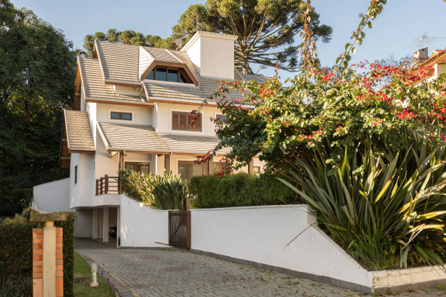 Casa em Condomínio no bairro Campo Comprido