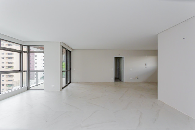 Apartamento no bairro Batel