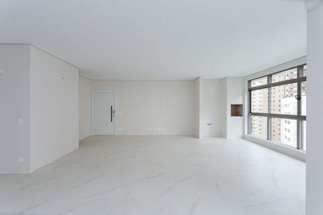 Apartamento no bairro Batel