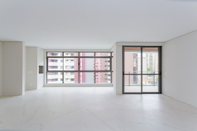 Apartamento no bairro Batel