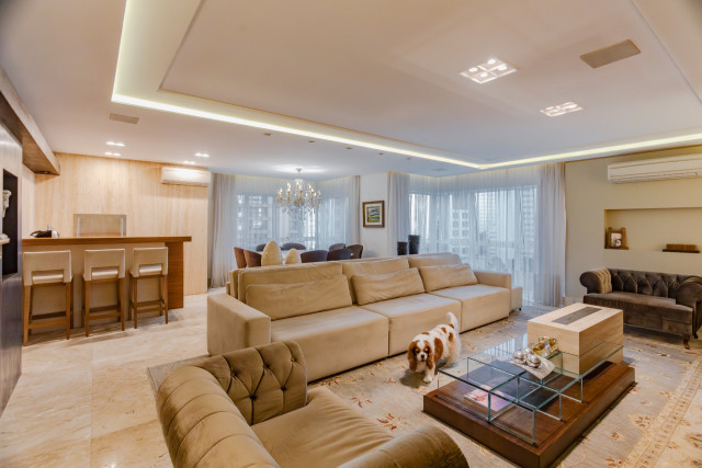 Apartamento no bairro Batel