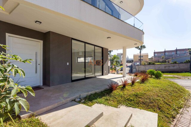Casa em Condomínio no bairro Campo Comprido