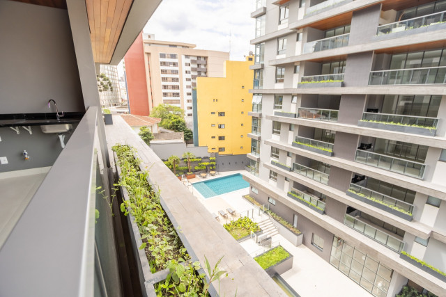 Apartamento no bairro Batel